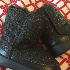 Baby Girl UGG boots❤️
